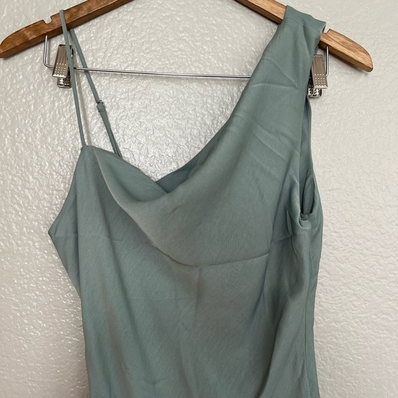 Instant Impression Sage Green Asymmetrical Midi Dress - Picture 4 of 8
